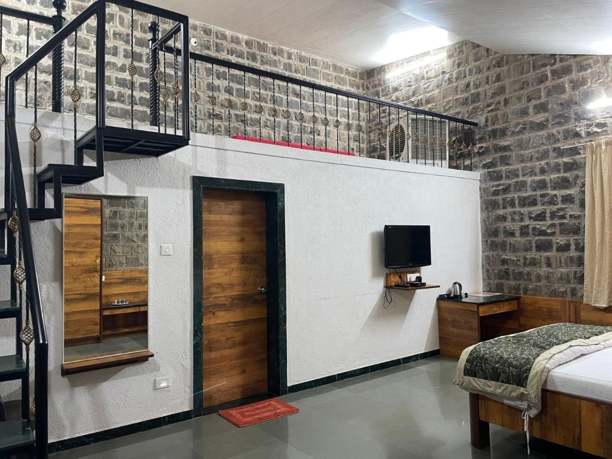 The Green Gate Resort Mulshi Extérieur photo