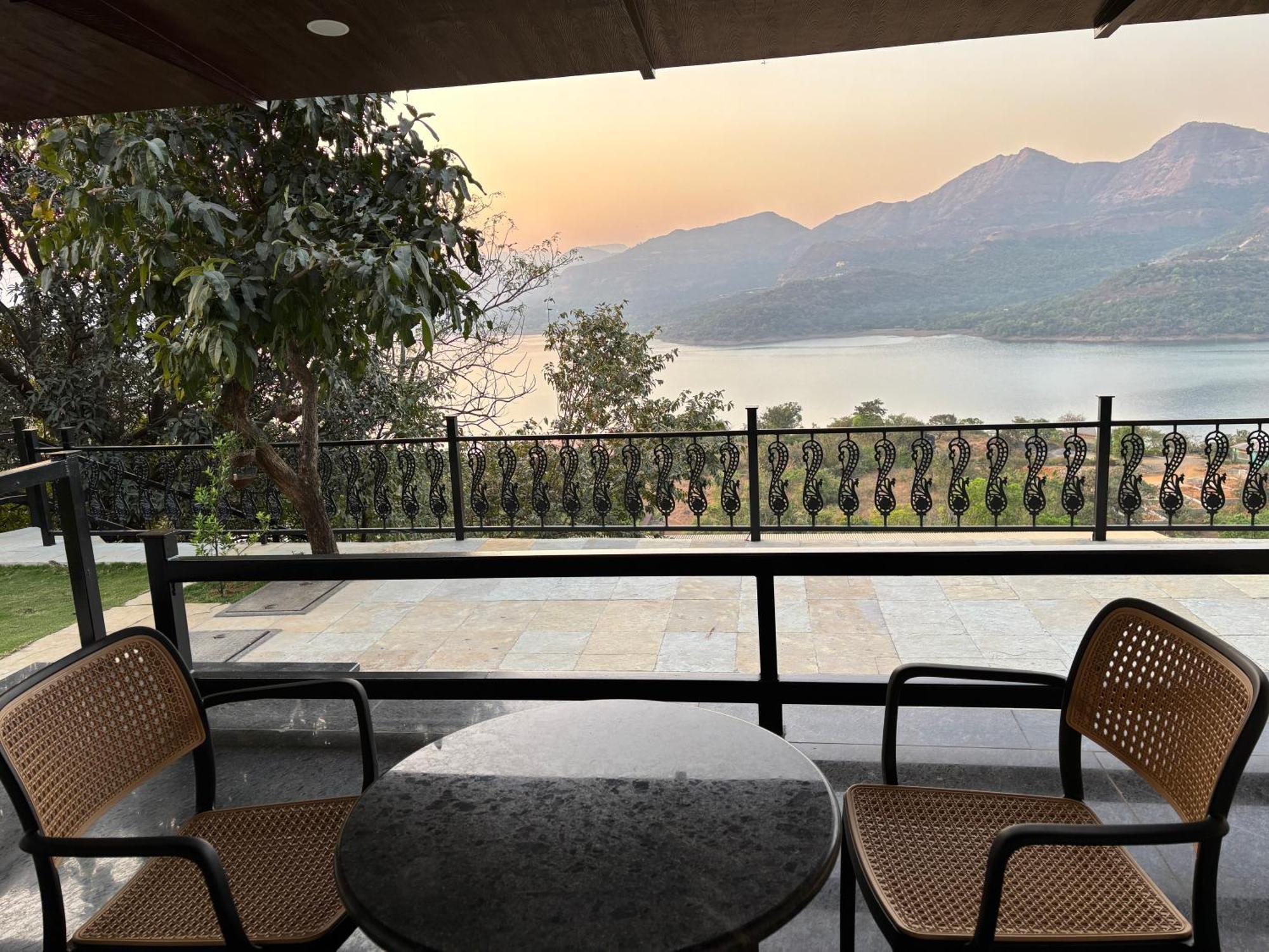 The Green Gate Resort Mulshi Extérieur photo