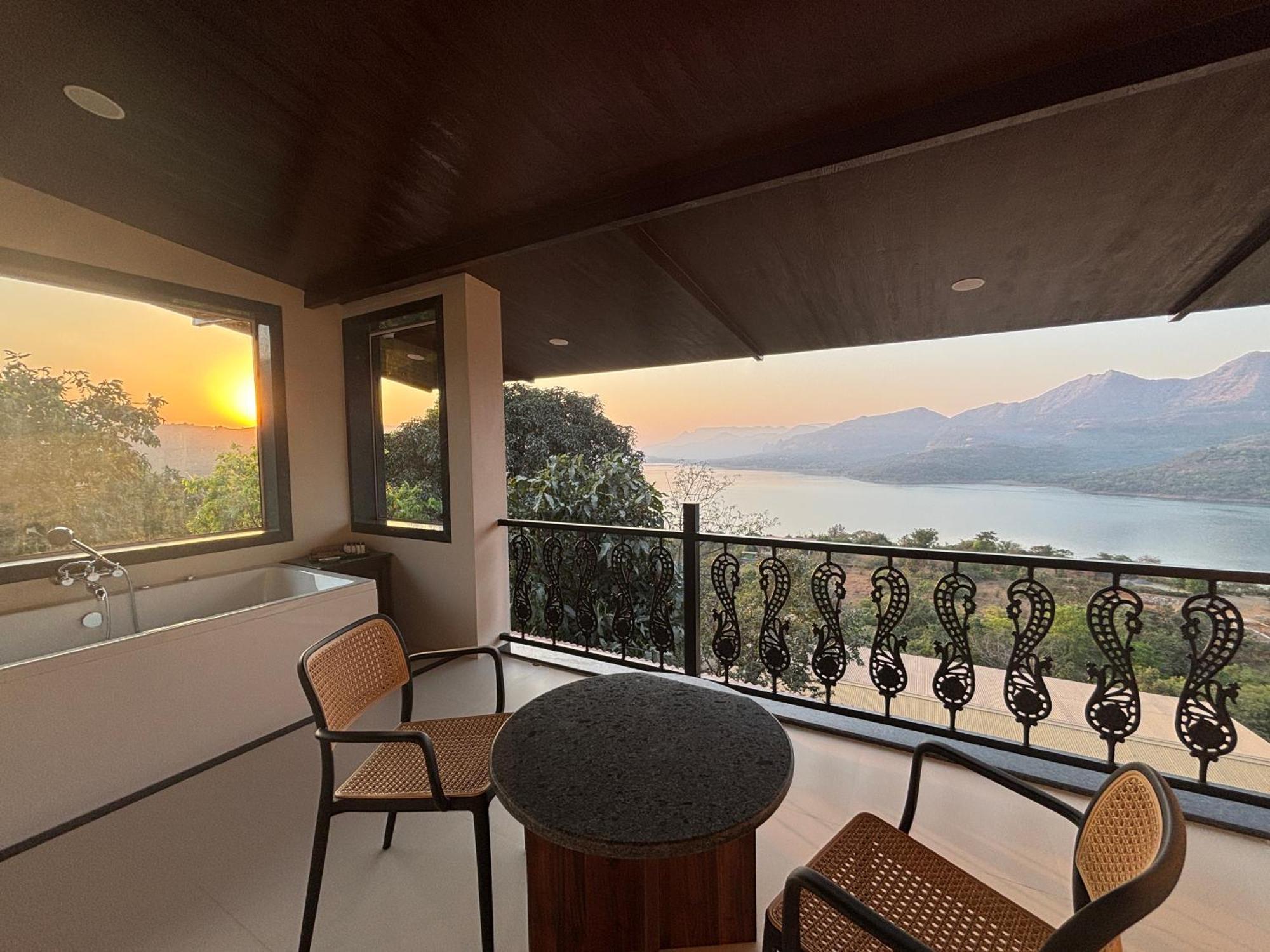 The Green Gate Resort Mulshi Extérieur photo